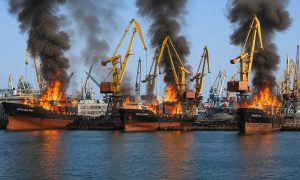 ВС РФ остановили морское судоходство на Украине: владельцы судом запаниковали и отказались заходить в порты Одессы и Николаева