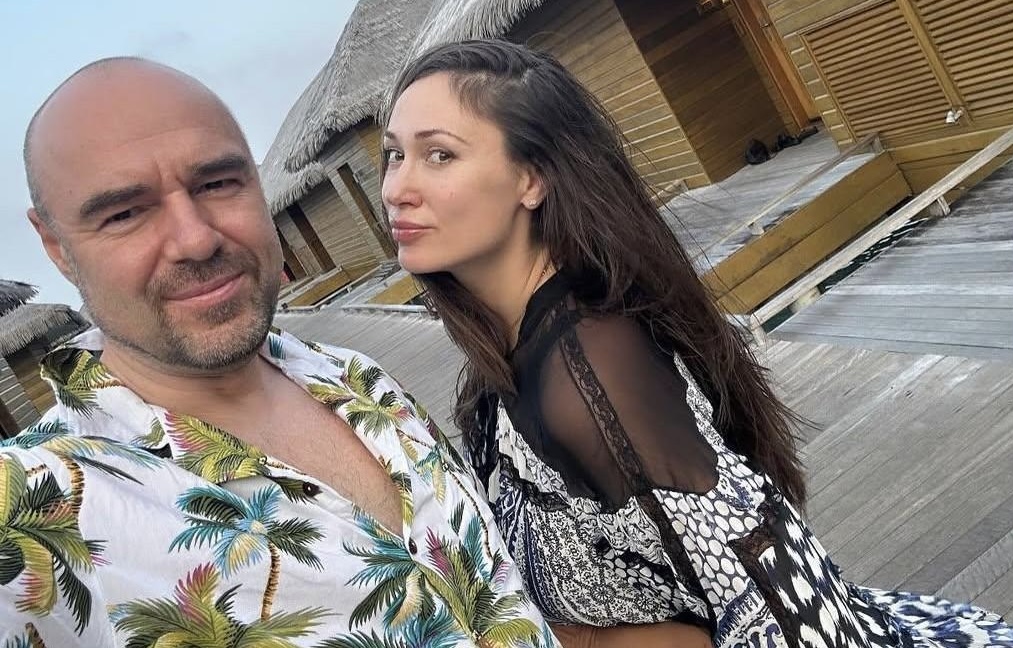 Елена Товстик публично унизила экс-мужа и Полину Диброву: «Укатил с сожительницей на море, а детей отправил в лес»