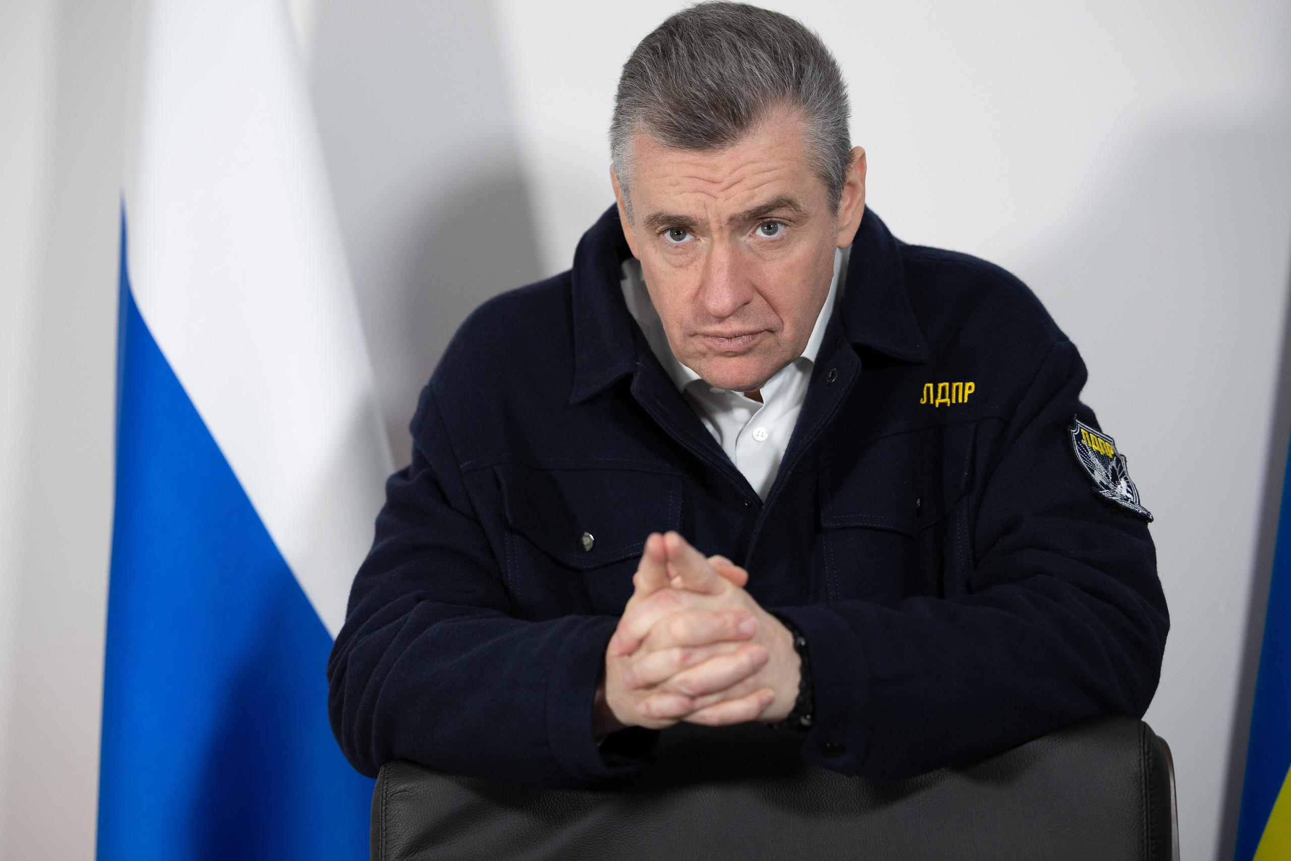 ЛДПР предложила лишать гражданства тех, кто получил паспорт ради льгот и жилья