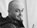 «Прощай, любимый»: жена погибшего бас-гитариста «Кукрыниксов» обратилась к журналистам