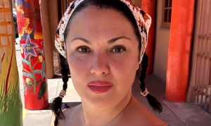 54-летняя Анна Нетребко устроила фотосессию в откровенном бикини
