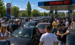 Бензиновый кризис в России обостряется: дефицит топлива усилился, в том числе в Москве