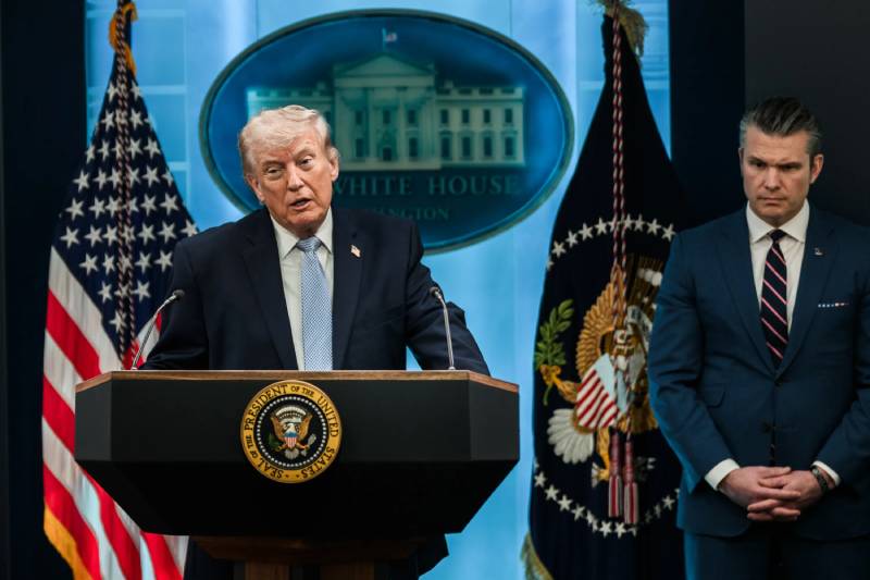 Ракетный скандал: Трамп пригрозил тюрьмой за «утечку предательских заявлений» о нехватке стратегических боеприпасов Ракетный скандал: Трамп пригрозил тюрьмой за «утечку предательских заявлений» о нехватке стратегических боеприпасов