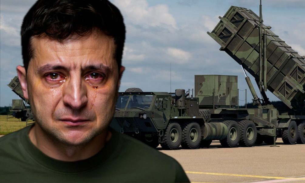 «Не без этого»: Зеленский снова нашел виноватых в своих проблемах — Запад не дает ему ракет ПВО «ради мира» 