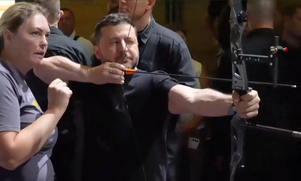 «Инвалид умственного труда»: устроенное Зеленским шоу на соревнованиях инвалидов ВСУ возмутил украинцев 