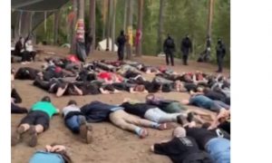Лицом в землю: в лесу под Петербургом спецназ 