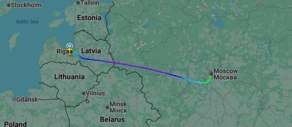 Борт ВВС США приземлился в Москве: тайный визит переговорщиков или обмен пленными — в Кремле «разводят руками»