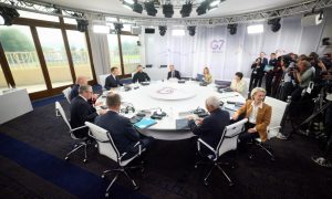 «Вытирая кровь и выплевывая зубы»: бывший израильский разведчик раскрыл необычное условие для переговоров Европы с Россией