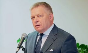 «Ищут лишь предлог»: Фицо предупредил об опасности большой войны НАТО с Россией