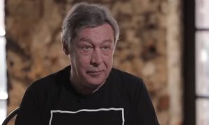Сыну Михаила Ефремова диагностировали почти полное разрушение лёгких: что известно о его состоянии