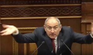 «Ара, терпите да-а-а»: Пашинян призвал однопартийев временно «умерить пыл» в критике России