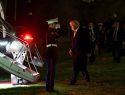 "Вряд ли их обрадует еще одна война": Трамп срочно вернулся в Белый дом