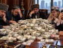 «Сейчас визг начнётся!»: Путин оригинально ударил по диаспорам – установлен лимит на вывоз налички из России