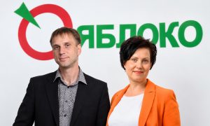 В Москве задержали кандидатов в депутаты Госдумы от «Яблока» -Анну Шатуновскую-Бюрно и Григория Гришина