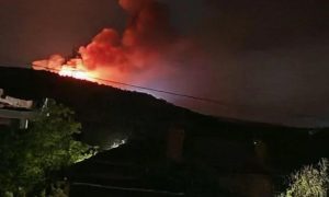 В Европе на воздух взлетают снаряды: крупный пожар произошел на военных складах в Болгарии