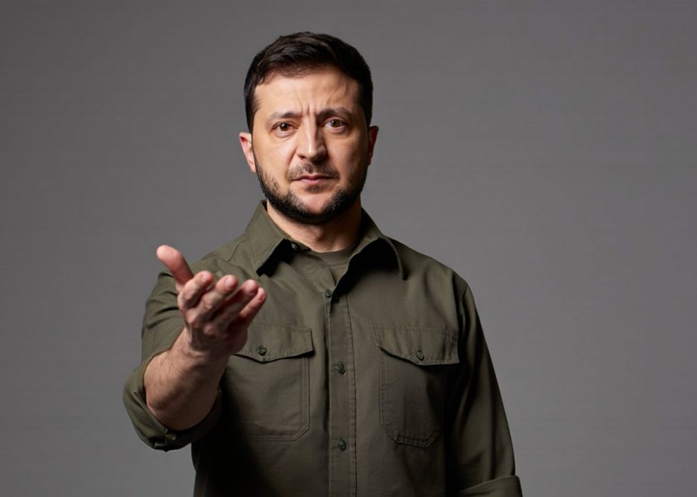 «Обнюханный наркофюрер»: Зеленский нахамил журналисту и сорвался на него русским матом