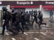 Во Франции готовятся заблокировать соцсети и мессенжеры: ранее за подобное Париж официально осуждал Иран