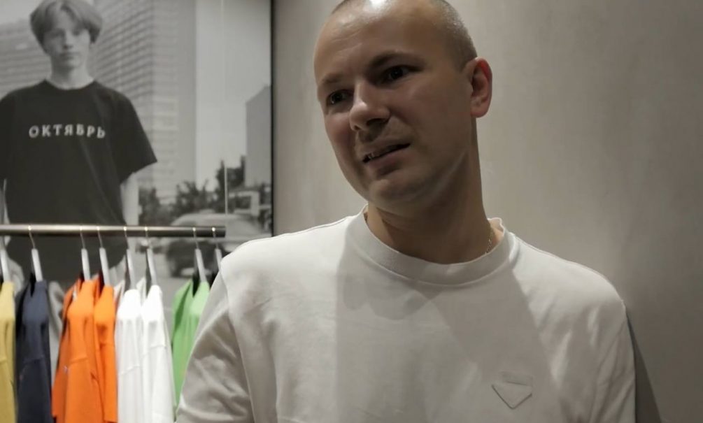 «Это продолжается»: Гошу Рубчинского обвинили в сексуализированном насилии над несовершеннолетним 