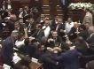 Драка стенка на стенку: армянские депутаты устроили массовое побоище в парламенте Драка стенка на стенку: армянские депутаты устроили массовое побоище в парламенте