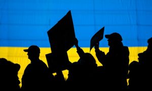 «Боятся нового Майдана»: названа причина, почему в Киеве не спешат восстанавливать связь