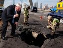 «Пара обидных дырок в асфальте»: МИД Украины потребовал осудить РФ за «круглосуточный терроризм» из-за ударов по двум мостам в Киеве