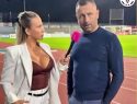 Тренер чешского футбольного клуба стал мемом после интервью с пышногрудой журналистской: есть видео