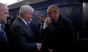 «ЕС нужна сакральная жертва»: Мерца отправили в Киев в разгар масштабных ударов