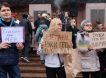 «Кличко на нары, Зеленский мафия»: в Киеве начались «картонные» протесты
