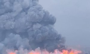 Дроны летели из Латвии: Украина атаковала Ленинградскую область – горит Озон, поврежден дата-центр ВК